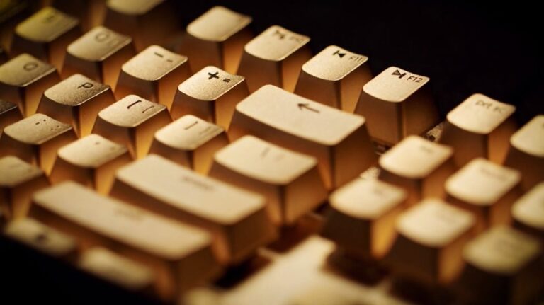 ADATA Golden Summoner